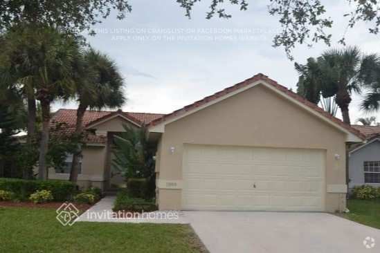 Building Photo - 1090 Lancewood Pl W