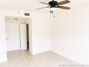 Building Photo - 11026 Legacy Dr