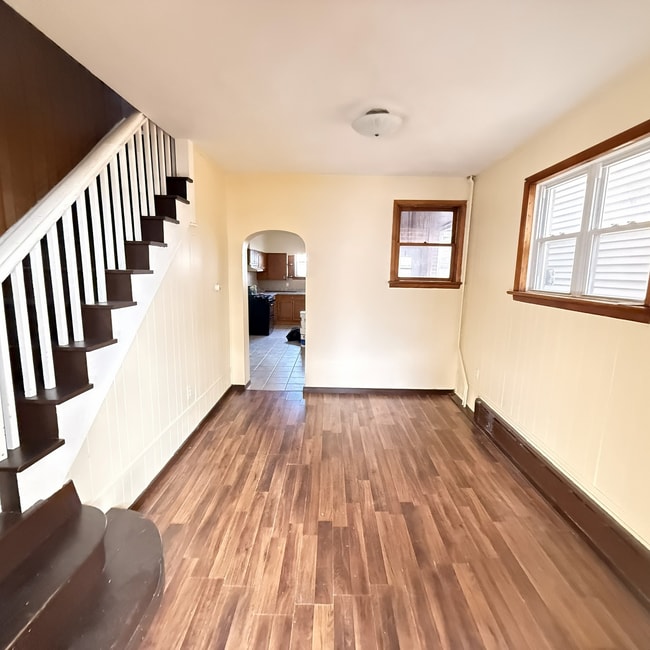 Foto del edificio - 713 S Front St