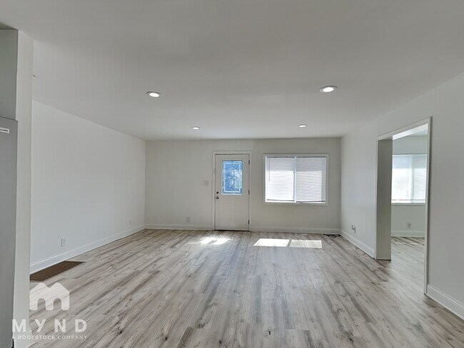 Foto del edificio - 598 Chestnut St