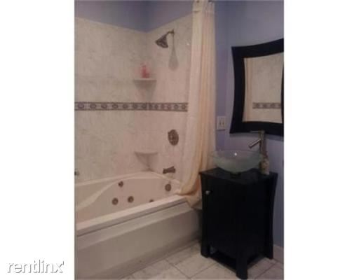 Foto del edificio - 3 br, 1 bath Condo - 315 Harvard St