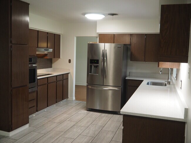 Building Photo - 2907 Lando Ln