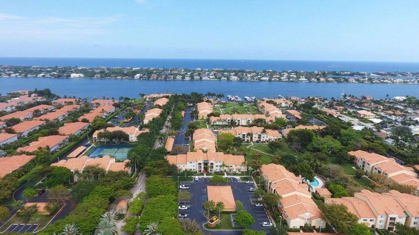 Foto principal - 160 Yacht Club Way