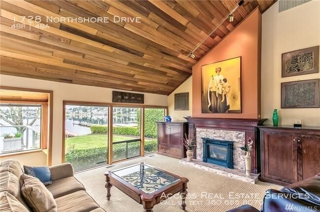 Building Photo - 1728 Northshore Drive