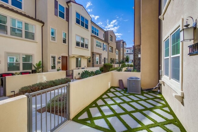 Building Photo - 11011 Peyton Wy