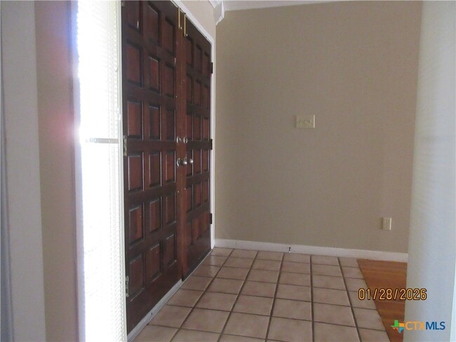 Building Photo - 906 Illinois Ave