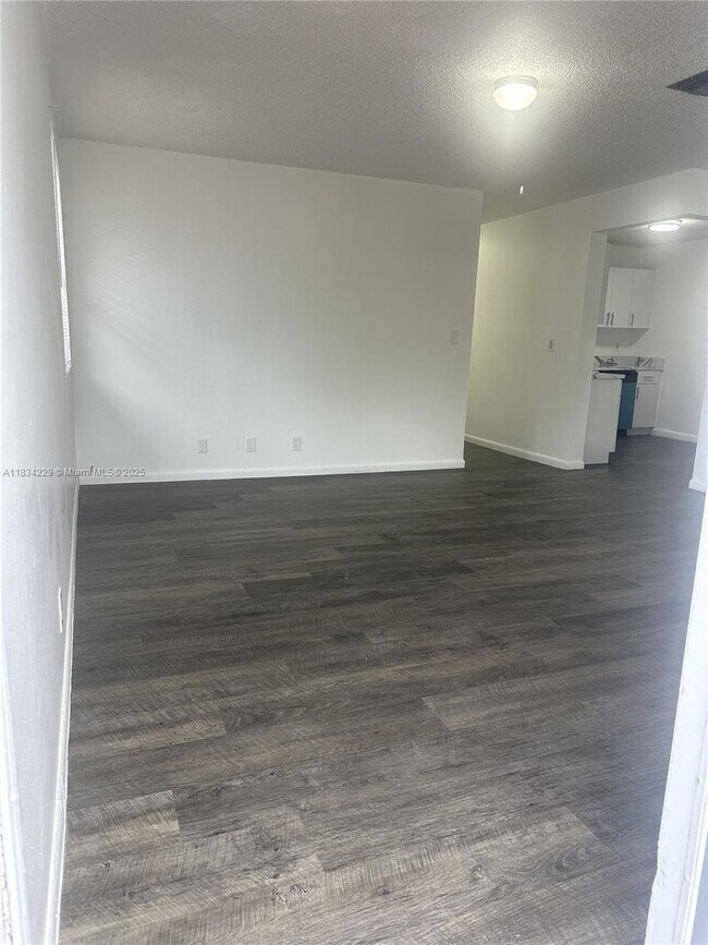 Building Photo - 10875 NW 45th St