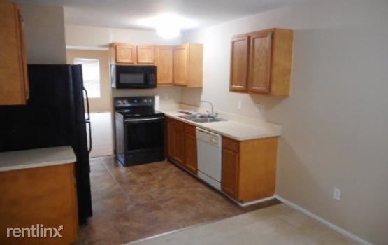 Building Photo - 2 br, 2 bath Condo - 636 Lydia Ln