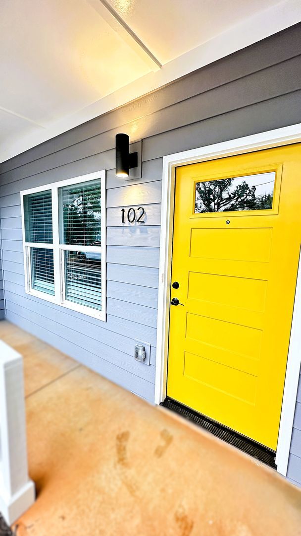 Foto del edificio - New Construction townhome near NC State