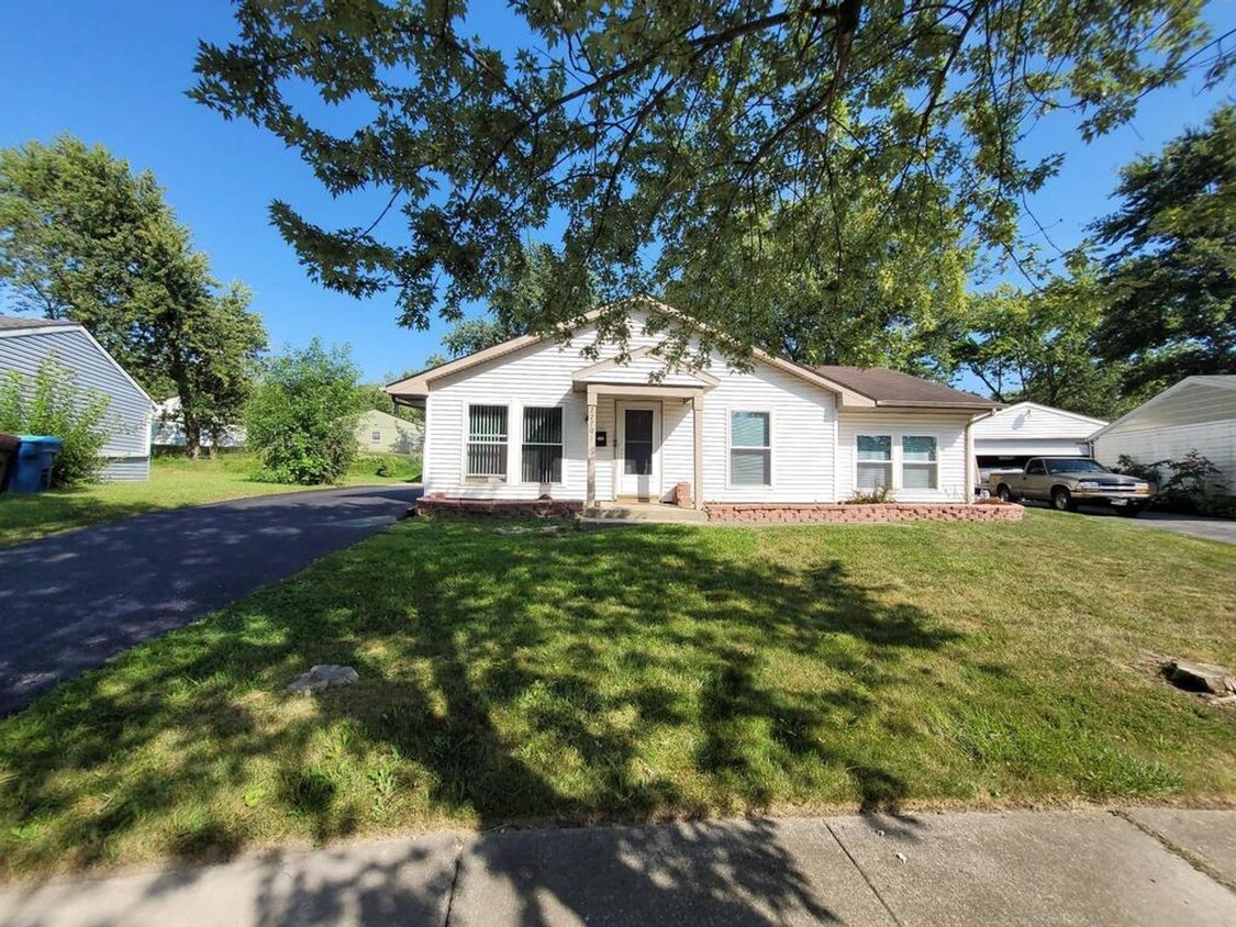 Primary Photo - COZY FRAME RANCH THAT FEATURES 3 BEDROOMS,...