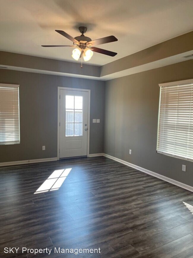 Foto del edificio - 3 br, 2 bath House - 119 W 10th Ave