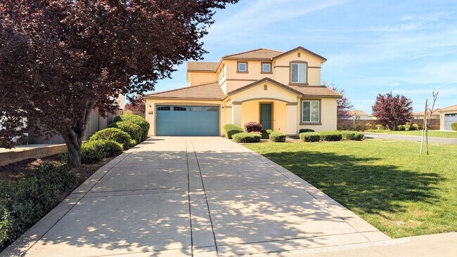 Foto del edificio - BEAUTIFUL SINGLE-FAMILY HOME IN BLACKSTONE IN EDH!