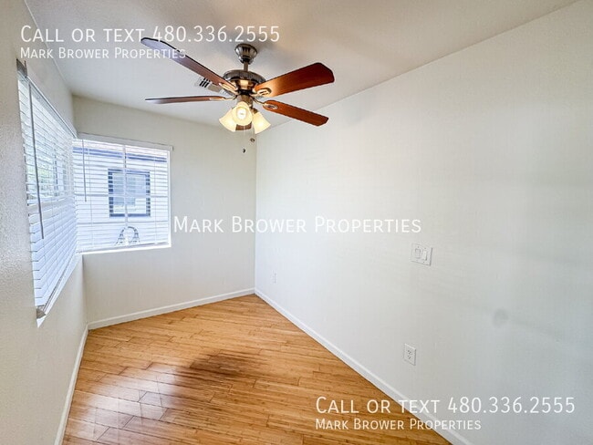 Building Photo - 1230 E Almeria Rd
