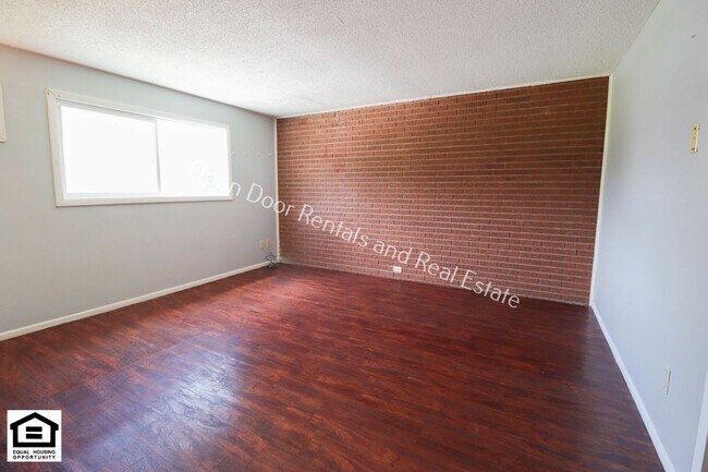 Foto del edificio - 501 N Broadway St