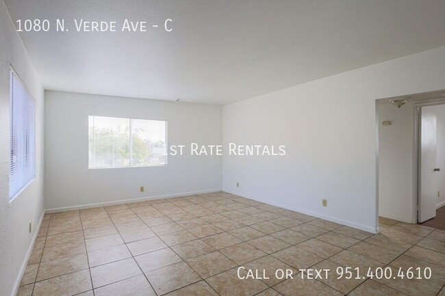 Building Photo - Excellent upper-level 2 bedroom!