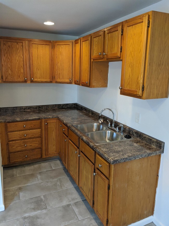 Foto del edificio - 1565 University Ave