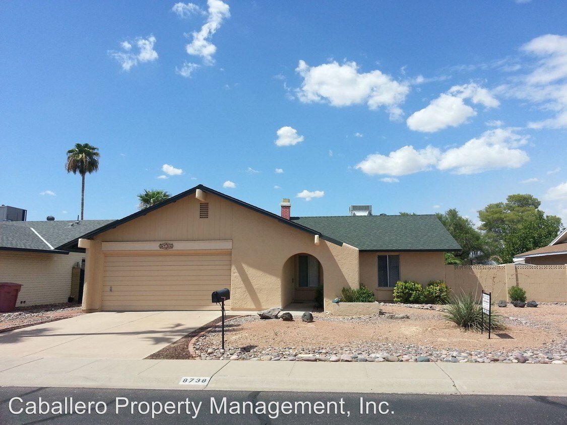 Foto principal - 8738 E Monterey Way