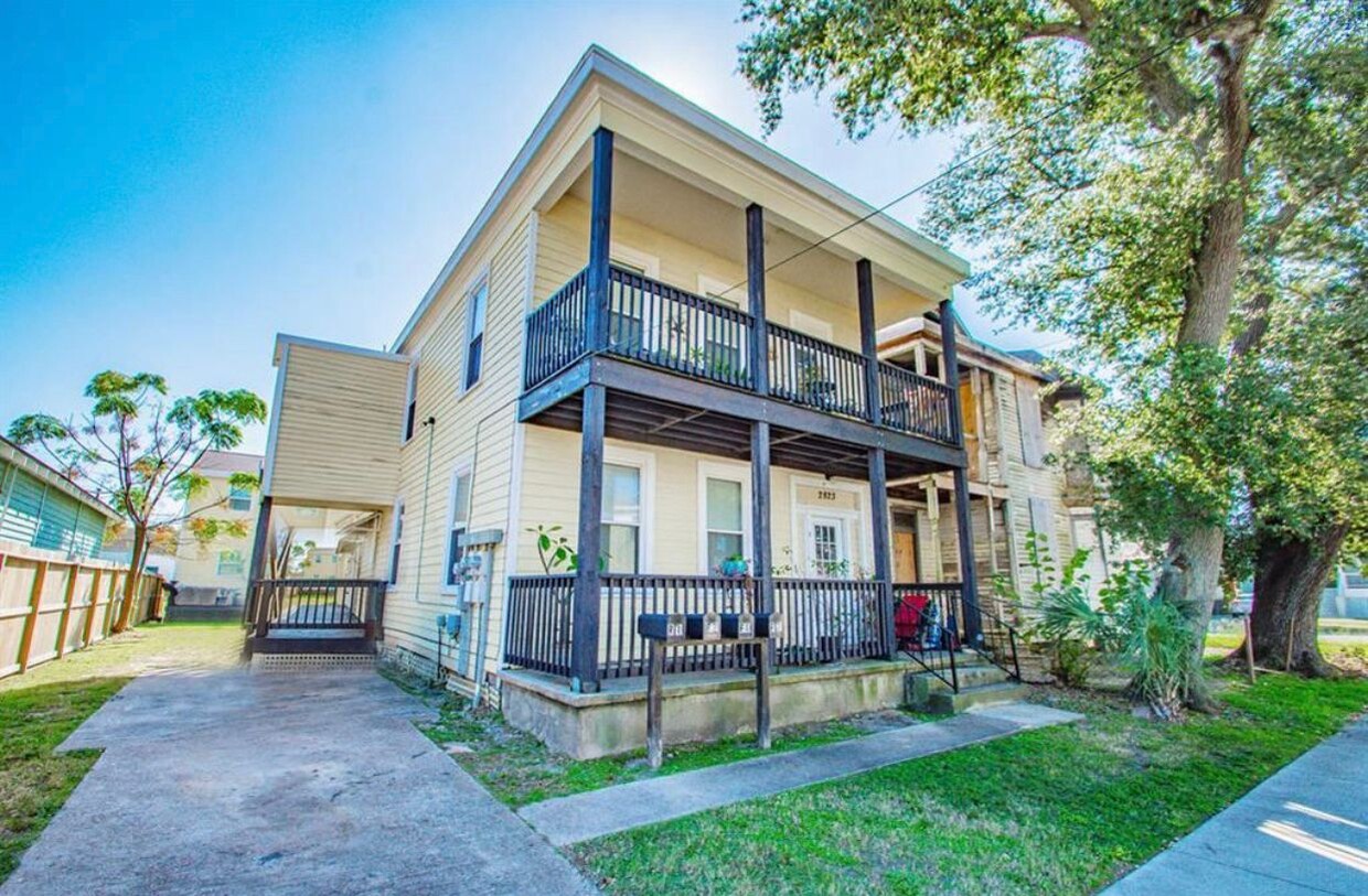 Foto principal - Galveston 4-plex Ave K