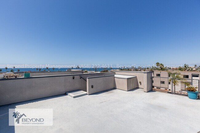Foto del edificio - ****  OCEAN VIEWS -3 STORY- RETREAT- ROOF ...