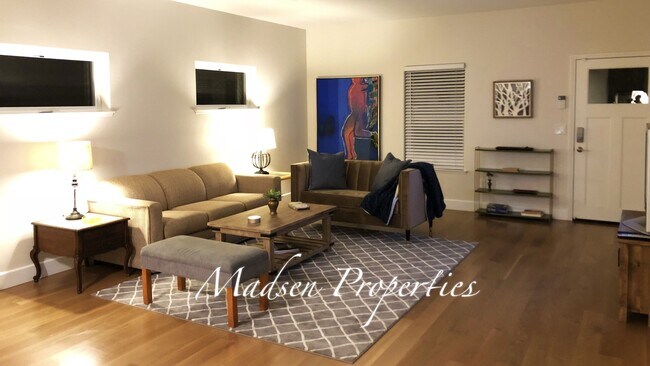 Foto del edificio - 1481 Montgomery St