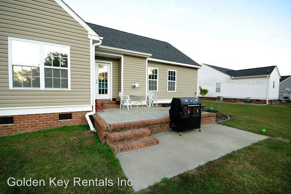 Building Photo - 113 Towbridge Ln