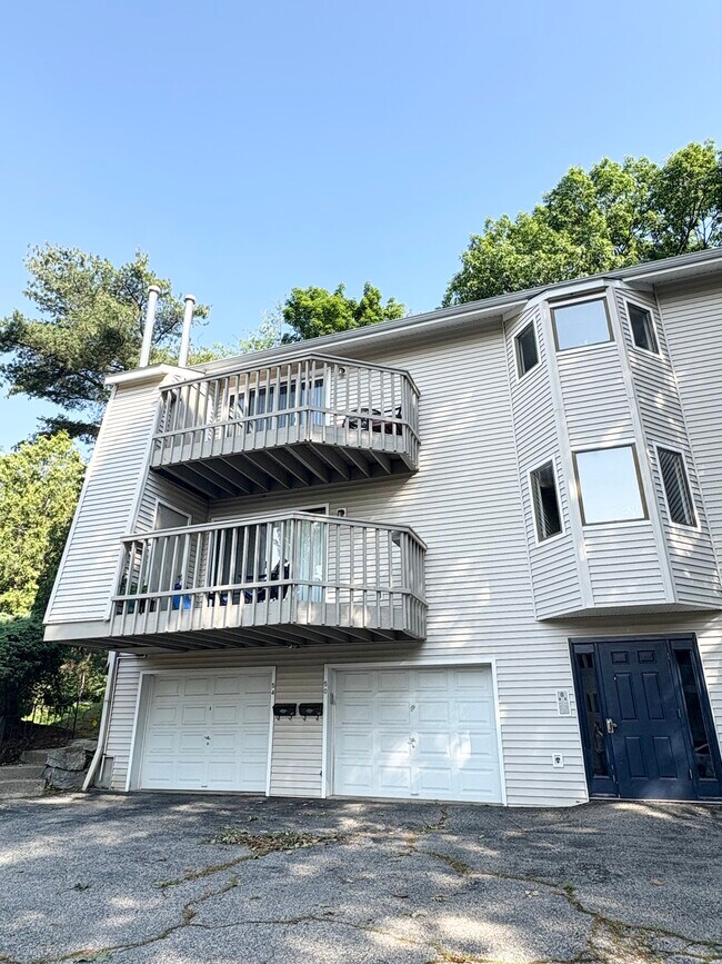 Foto del edificio - 50 Overlook Ave