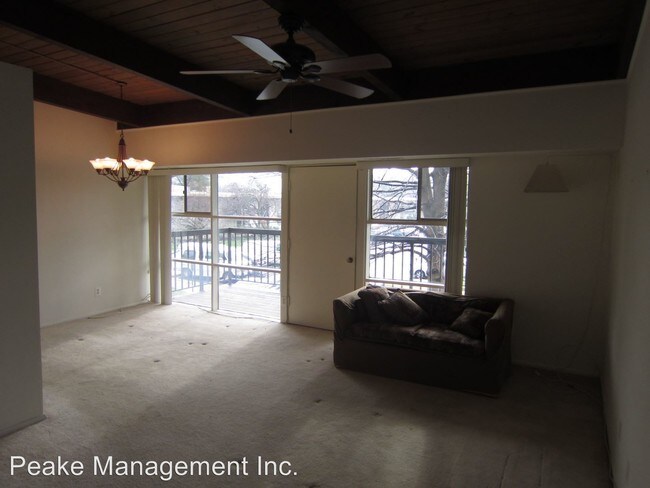 Building Photo - 4955 Americana Dr