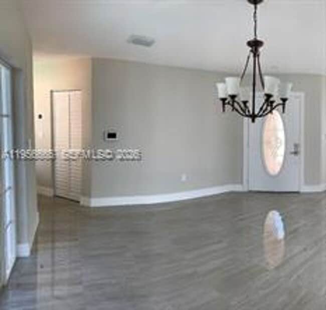 Building Photo - 11320 SW 145th Ave