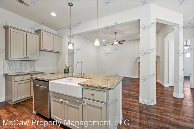 Building Photo - 5 br, 4 bath House - 3000 Crestwater Ridge