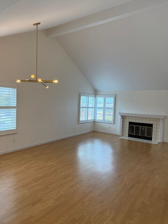 Foto del edificio - Alameda's most sought after gated communit...