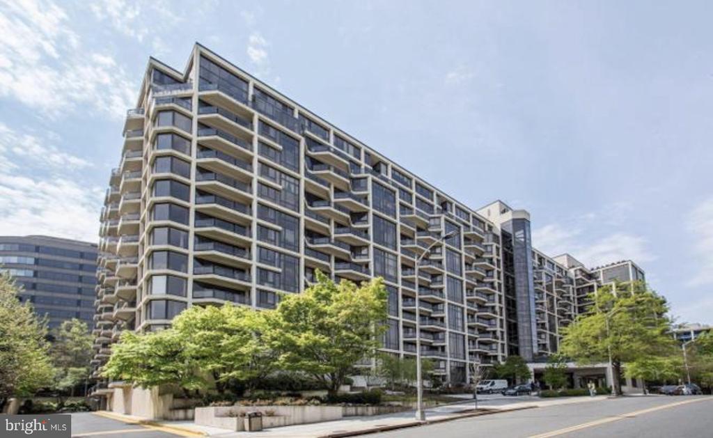 Foto principal - 1530 Key Blvd