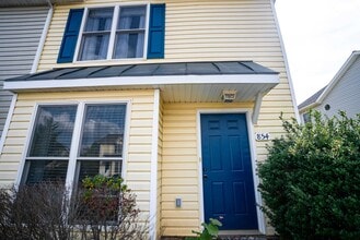 Building Photo - 854 Merlins Way
