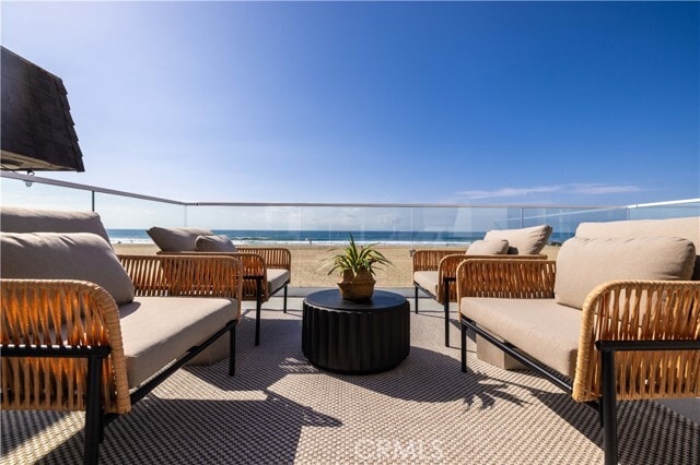 Building Photo - 3012 W Oceanfront