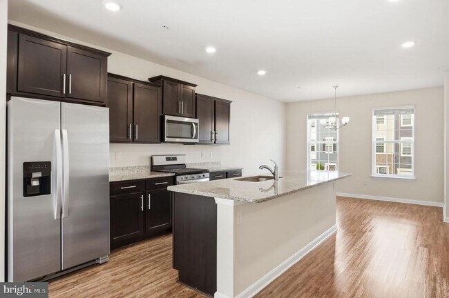 Building Photo - 1806 Kellington Ct