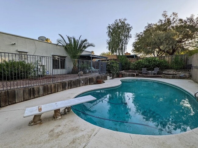 Building Photo - 2822 W St Tropaz Ave