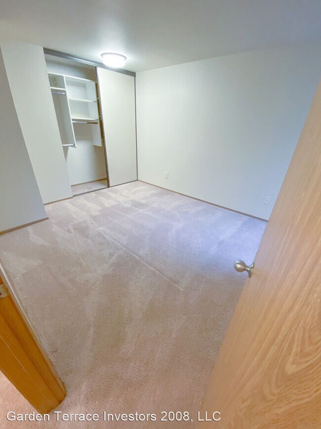 Building Photo - 4830 Fauntleroy Way SW