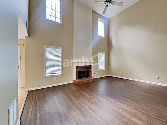 Building Photo - 1388 Glenover Way