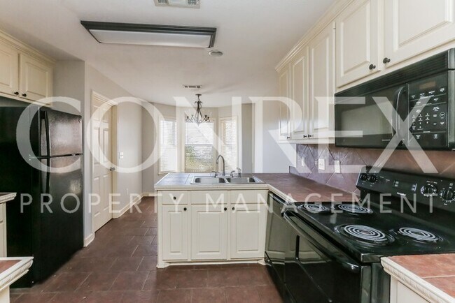 Building Photo - Beautiful 4 Bedroom Home!!