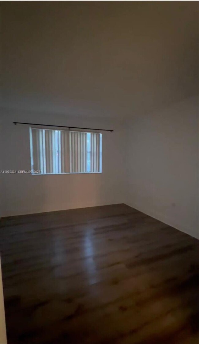 Foto del edificio - 15640 SW 80th St