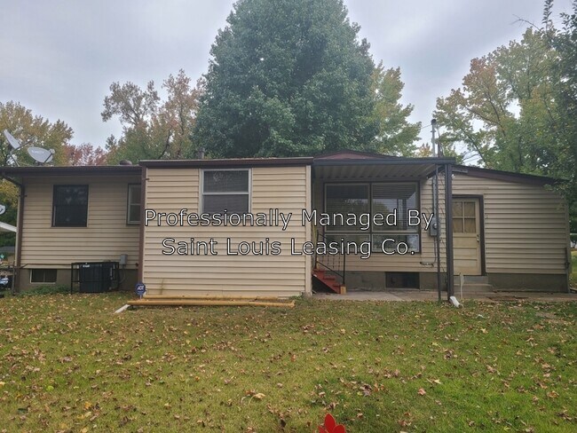 Building Photo - 9307 Clarion Dr
