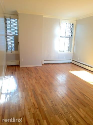 Primary Photo - 310 E 126th St