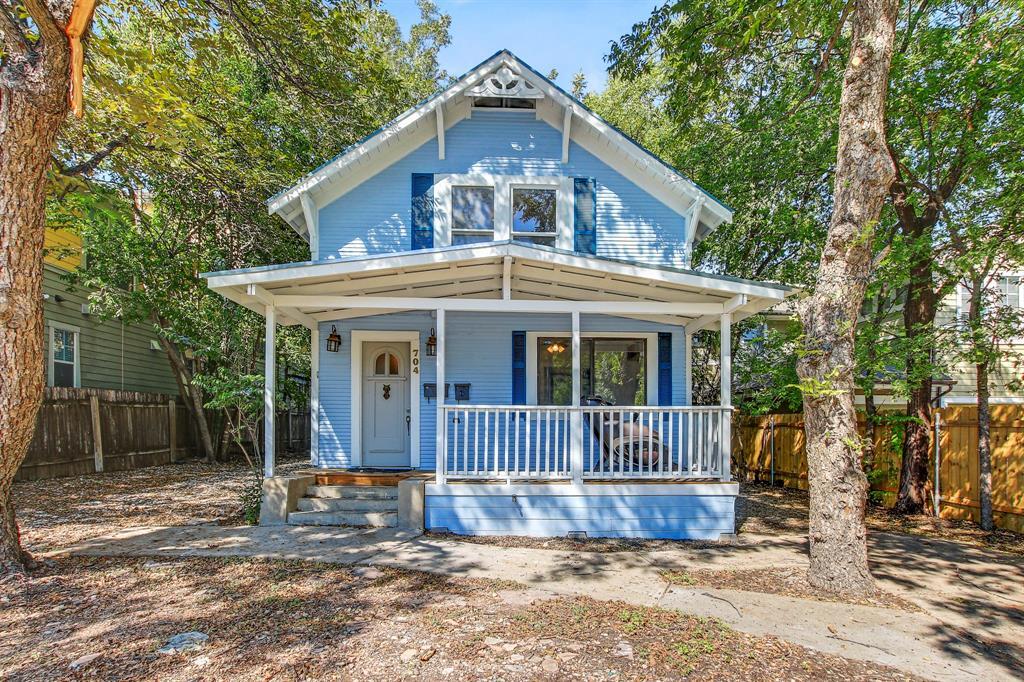 Primary Photo - 704 Franklin Blvd