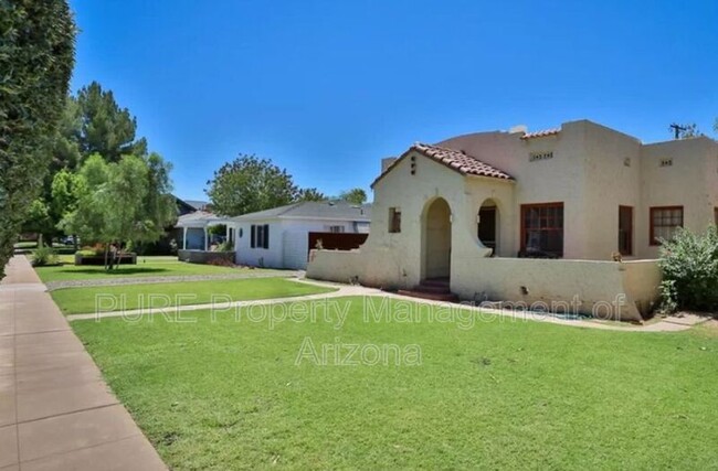 Building Photo - 131-137 W Almeria Rd