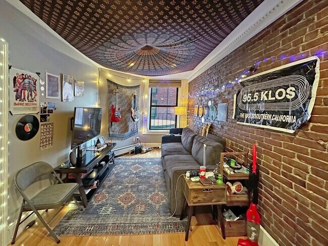 Foto del edificio - 493 Beacon St