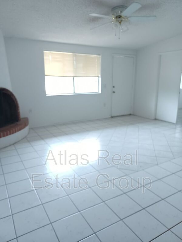 Foto del edificio - 7481 N Rasmussen Ave