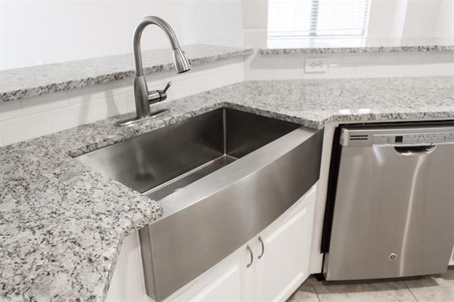 Building Photo - 5700 Silver Spur