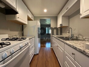 Building Photo - 3029 Rotunda Ct S