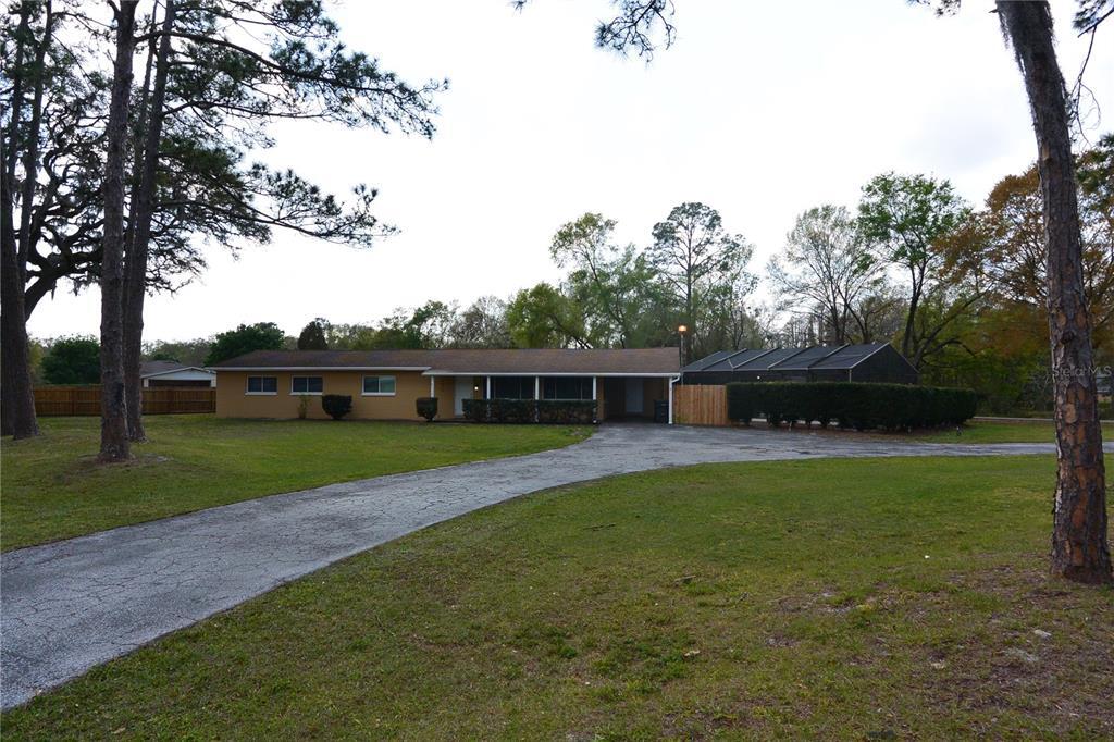Primary Photo - 5476 Lake Le Clare Rd