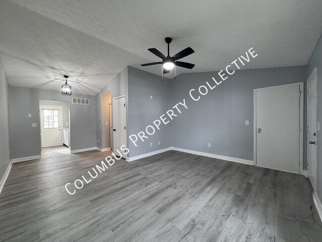 Foto del edificio - 4087 Greenery Dr