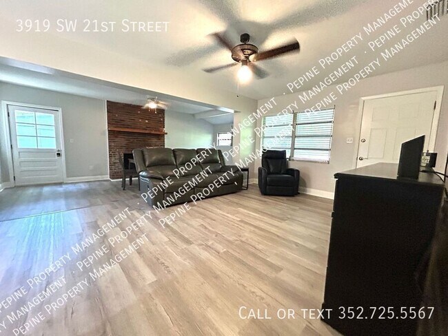 Foto del edificio - 3919 SW 21st St